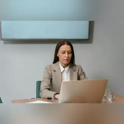 徐梅